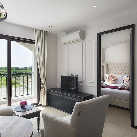 The Symphony Suites Pattaya Jomtien Exterior foto