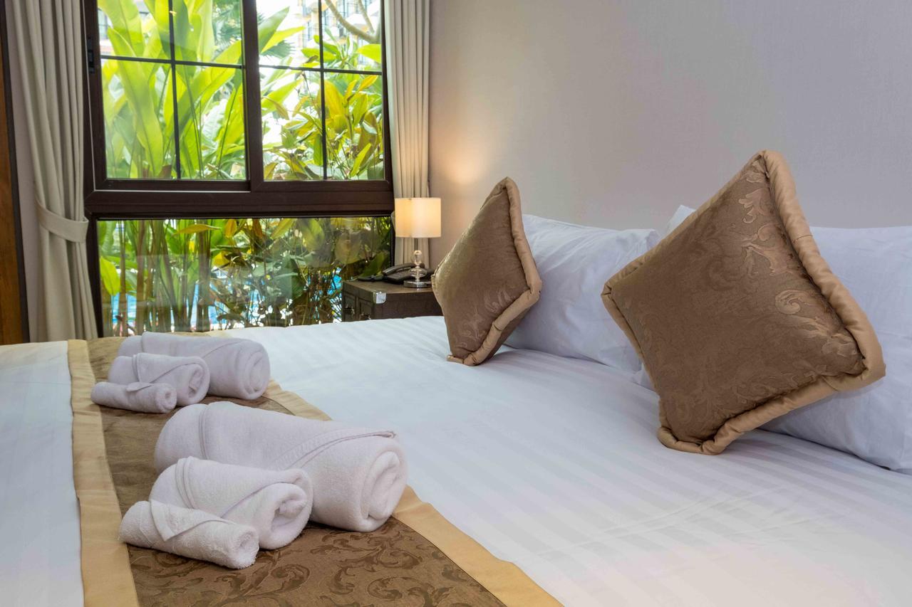 The Symphony Suites Pattaya Jomtien Exterior foto