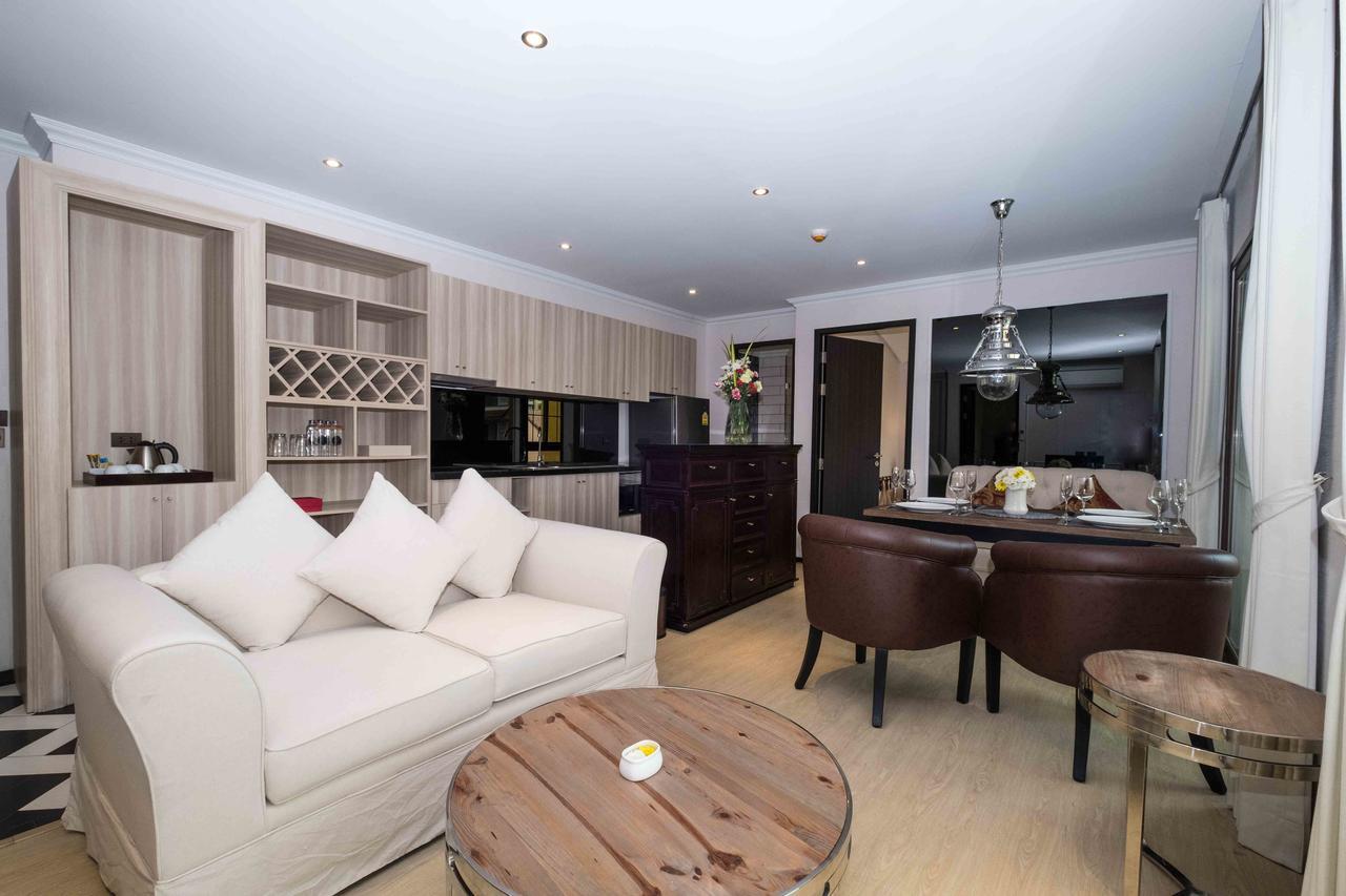 The Symphony Suites Pattaya Jomtien Exterior foto