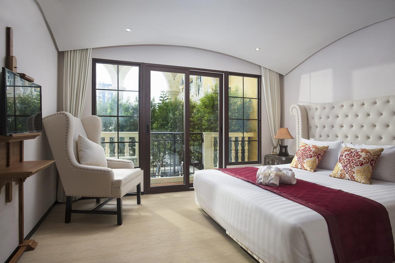 The Symphony Suites Pattaya Jomtien Exterior foto