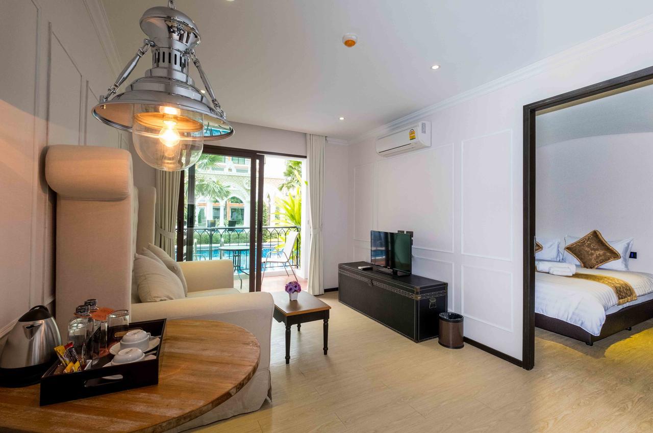 The Symphony Suites Pattaya Jomtien Exterior foto